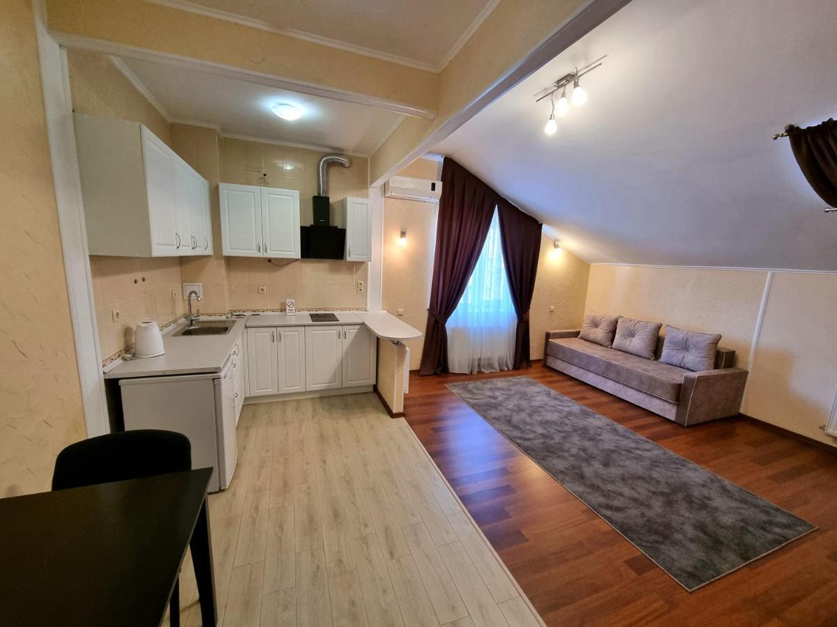 Helen Hotel Mykolaiv Exterior photo