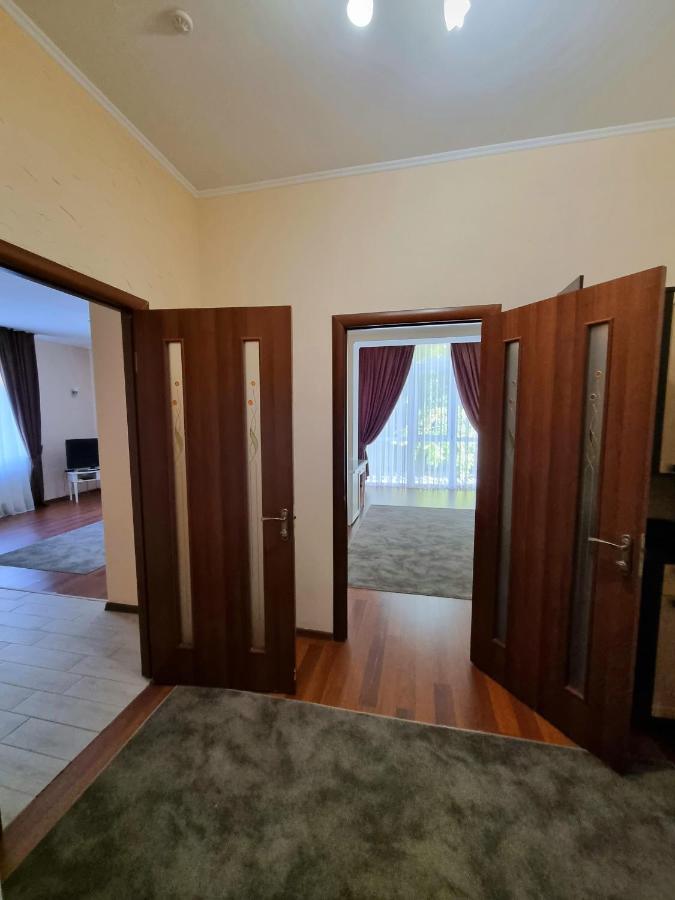 Helen Hotel Mykolaiv Exterior photo