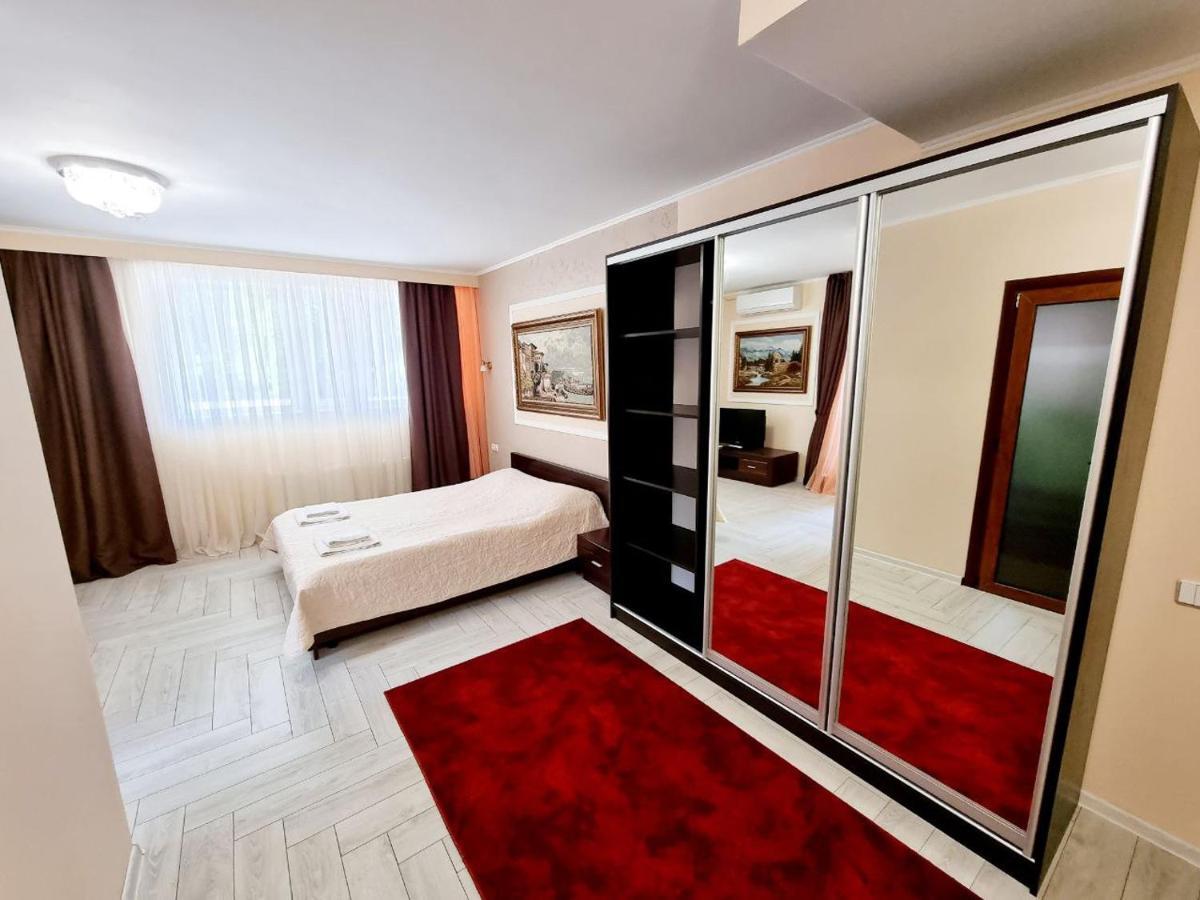 Helen Hotel Mykolaiv Exterior photo