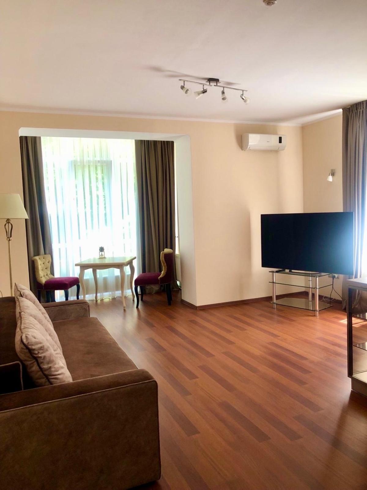 Helen Hotel Mykolaiv Exterior photo